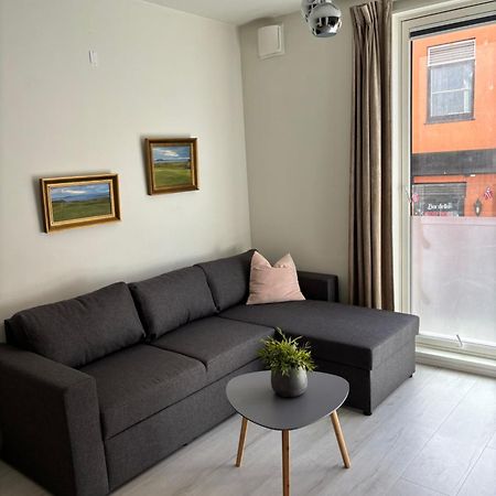 Koselig Og Sentralt Midt I Fargegaten Stavanger Luaran gambar